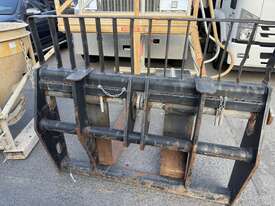 Forklift attachment - picture1' - Click to enlarge