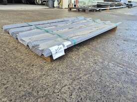 Trim.42 Basalt x24 - picture0' - Click to enlarge