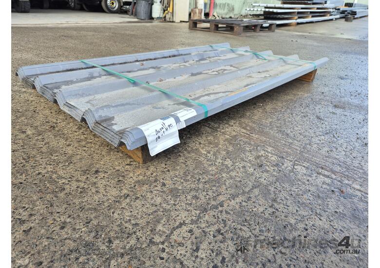 caption Trim.42 Basalt x24