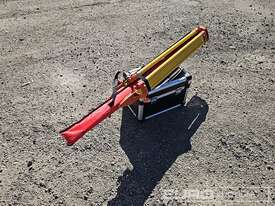 Unused Captok Self-Leveling Rotary Laser Level With Batteries, Receiver, Tripod, Grade Rod  - picture1' - Click to enlarge