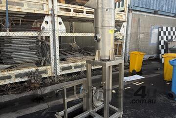 Stainless steel tank pressure cyclone receiver vessel with 2.2kW APV VFN-3 Pump 3