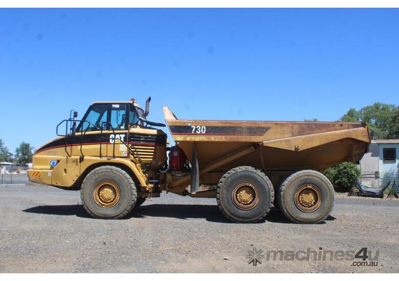 2005 Caterpillar 730