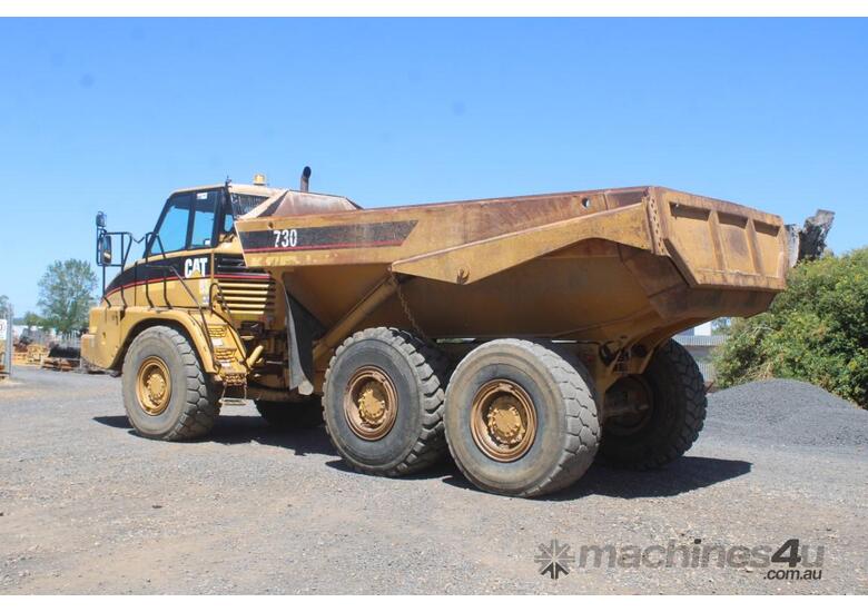 2005 Caterpillar 730