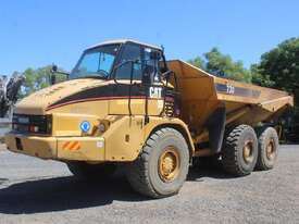 2005 Caterpillar 730 - picture18' - Click to enlarge