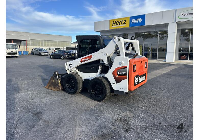 Bobcat S590 Skid Steer Loader