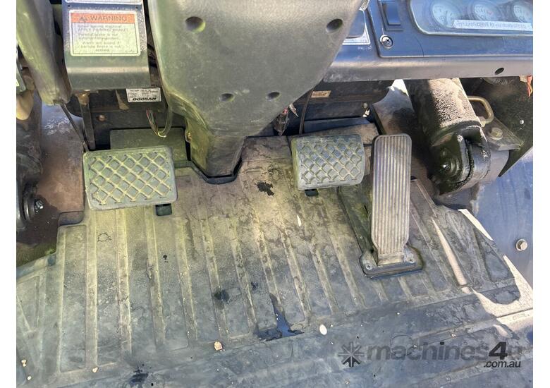 caption 2006 Crown CG30E-3 Forklift