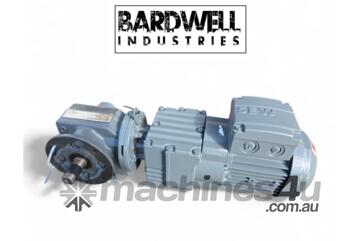 SEW-Eurodrive SF37 R17 DR63S4 Gearmotor - 0.12 kW - IP56 - 92Nm