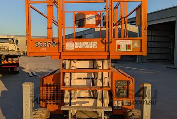 SNORKEL 3370 33RTS 33ft Diesel Rough Terrain Scissor