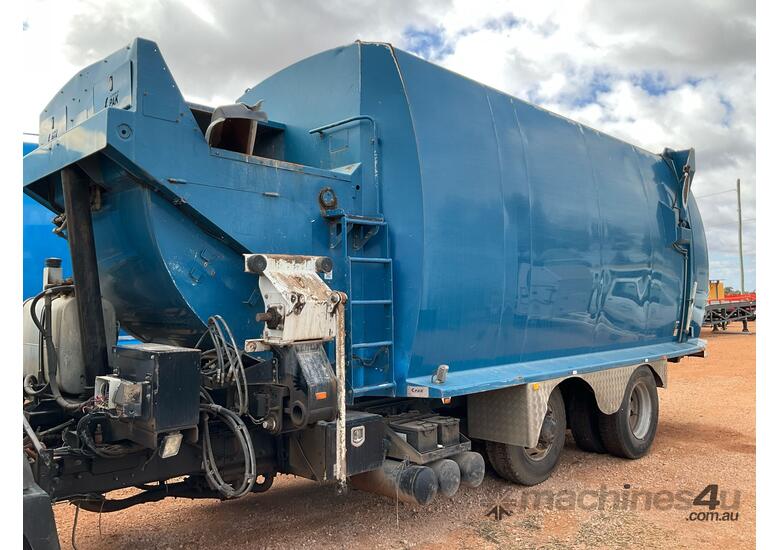 caption 2012 Dennis Eagle Elite 2 Dual Control Side Load Compactor