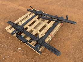 1 X Rhino-Roof Rack Bike Rack - picture0' - Click to enlarge