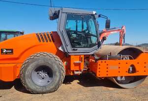 Hamm   3520 smooth roller 20T
