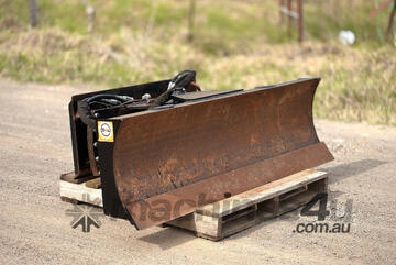 NORM ENGINEERING DOZER BLADE Blade Attachments