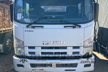 2011 Isuzu FRR500 Crew Cab Table Top 2011 Isuzu FRR500 Crew Cab Table Top