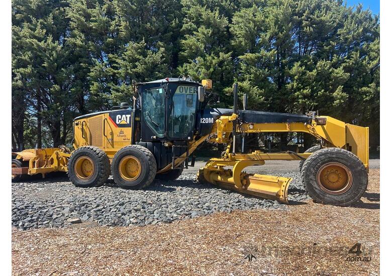 2018 Caterpillar 120M