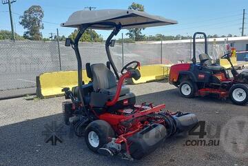 Toro   Greensmaster 3250d