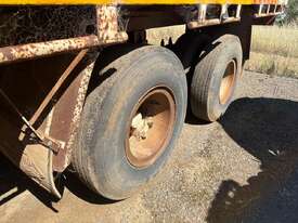 1980 Unknown Tandem Axle Flat Top Trailer - picture2' - Click to enlarge