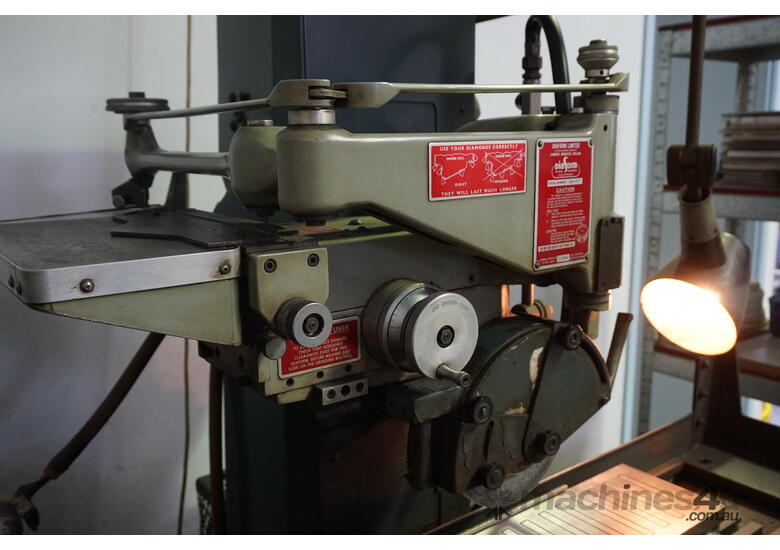 Jones & Shipman 540L Hydraulic Surface Grinder with Magnetic Chuck