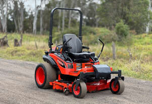 Kubota ZD1211 Zero Turn Lawn Equipment