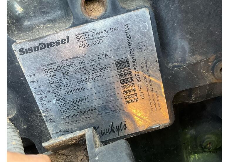 2006 Massey Ferguson 8480 Dyna VT 4x4 Tractor