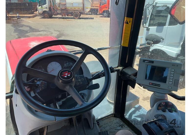 2006 Massey Ferguson 8480 Dyna VT 4x4 Tractor