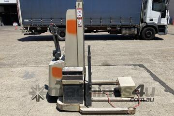 Crown 20MT90 Walk Behind Forklift