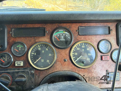 2004 Kenworth K104 Prime Mover Sleeper Cab