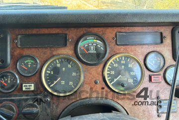 2004 Kenworth K104 Prime Mover Sleeper Cab