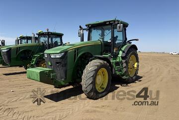 John Deere   8360R