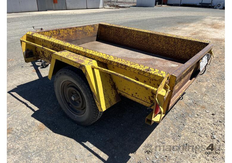 Unknown Single Axle Box Trailer