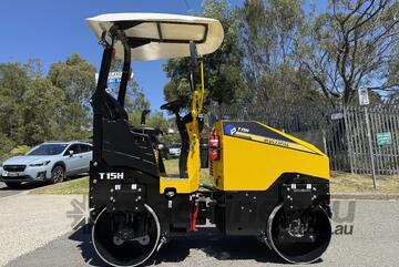   MULTIPAC T15H Double Drum Vibrating Roller