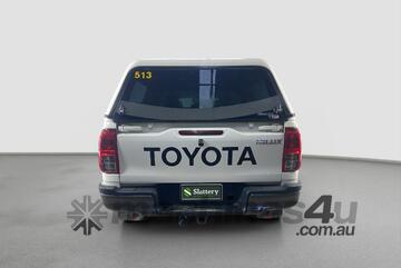 2020 Toyota Hilux 4x4 SR Dual Cab T/Diesel (Manual) (Corporate Vehicle)