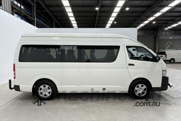 Toyota 2018   Hiace Petrol