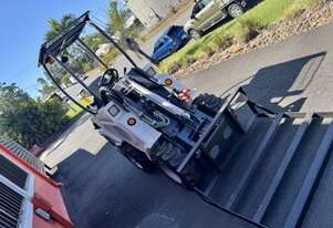 Brand New Ozziquip Levelling Bar for Mini Loader