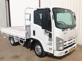 2009 ISUZU NLR 200 TRAY TOP - picture0' - Click to enlarge