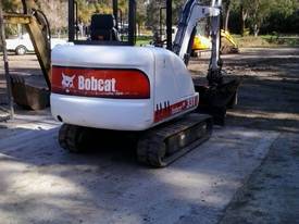 Bobcat Excavator 331 2 x buckets tilting mud Rub - picture0' - Click to enlarge
