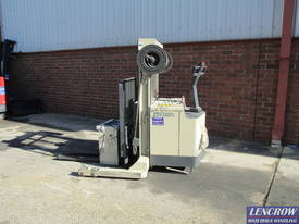 Walkie Reach Stacker - picture0' - Click to enlarge