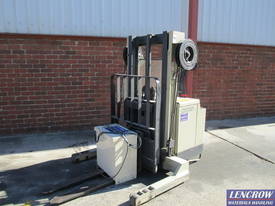 Walkie Reach Stacker - picture1' - Click to enlarge