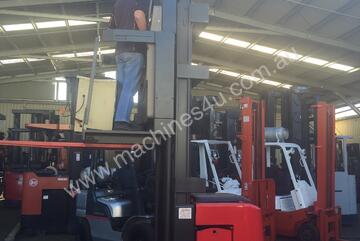 ACTIVE FORKLIFTS - Raymond Stock Pickers   Varying Height 6-8.5m