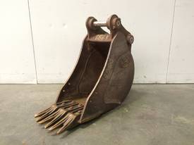 250MM TOOTHED BUCKET GOOD COND 2-3T MINI EXCAVATOR D563 - picture0' - Click to enlarge