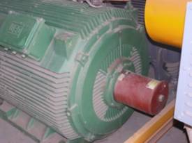 630 kw 840 hp 8 pole 3300 v AC Electric Motor - picture0' - Click to enlarge