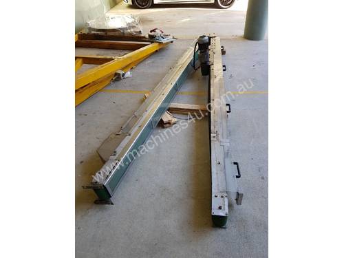 crown hopper and magnetic conveyor 