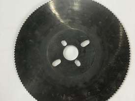 Cold Saw Blade HSS 240Ø x 2 x 32mm Bore 140T - picture2' - Click to enlarge