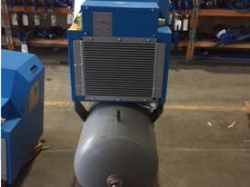 5.5kw Rotary Screw Compressor mounted on a 200 litre tank 30cfm - picture0' - Click to enlarge