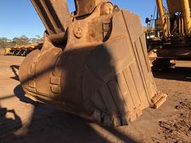 Komatsu PC1250-7 Excavator - picture2' - Click to enlarge