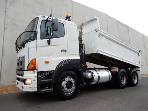 Hino FS -700 Series Tipping tray Truck
