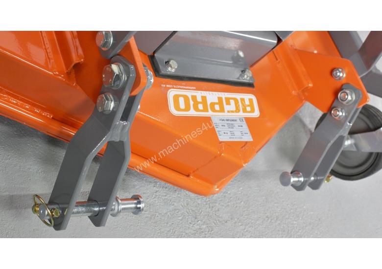 caption FINISHING MOWER 120
