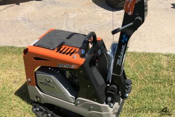 Mikasa   MVH-308GH VIBE PLATE