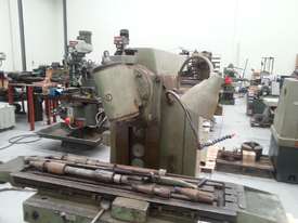 used universal milling machine - picture1' - Click to enlarge