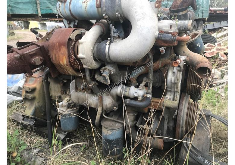 caption NISSAN UD ENGINE