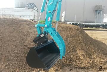 GARDNER ENGINEERING - 5 Tonne Hitch Pivot Hydraulic Thumb